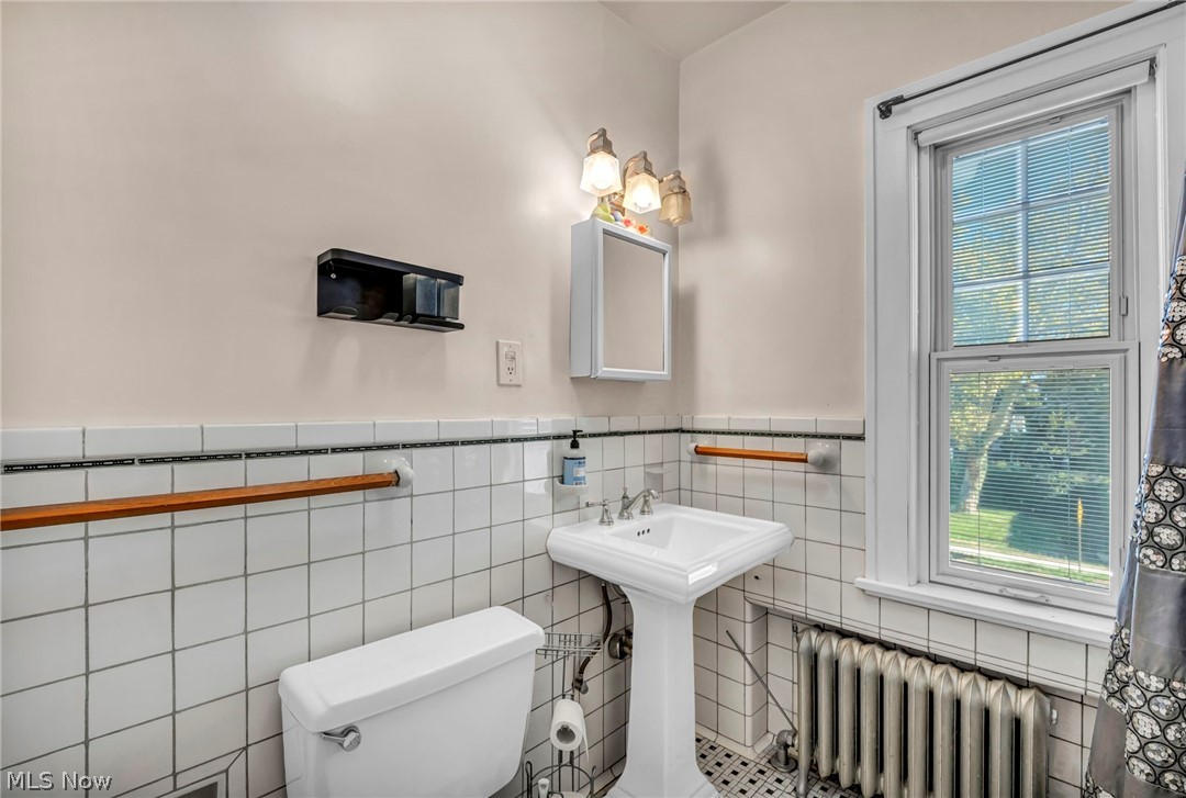 17938 Rosecliff Road Cleveland OH 44119