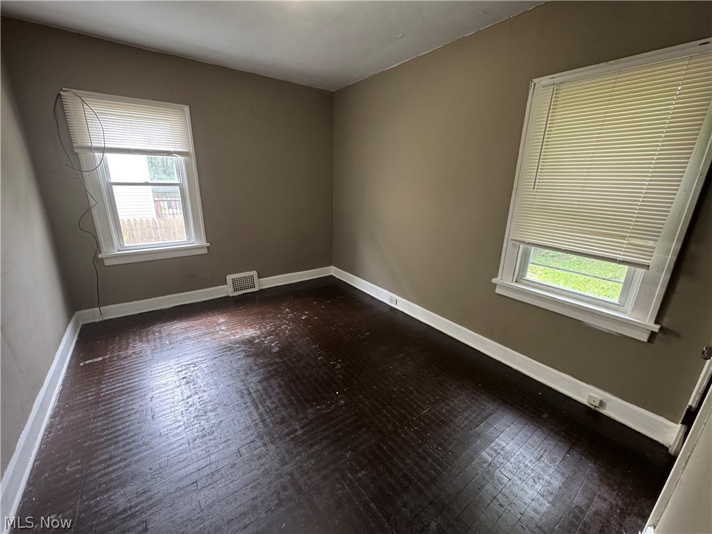 2982 Martin Luther King Jr Drive Cleveland OH 44104
