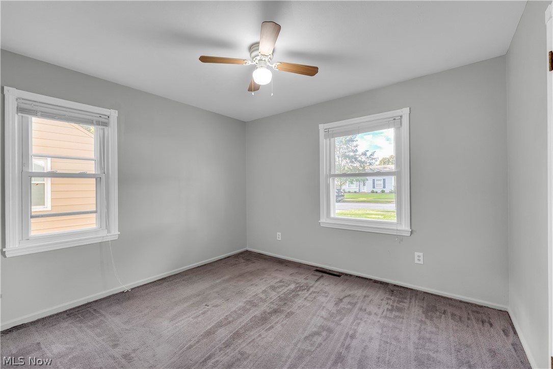 15701 Leigh Ellen Avenue Cleveland OH 44135
