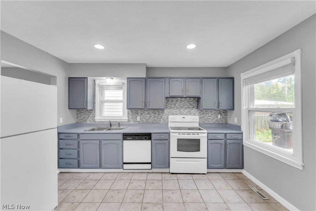 15701 Leigh Ellen Avenue Cleveland OH 44135