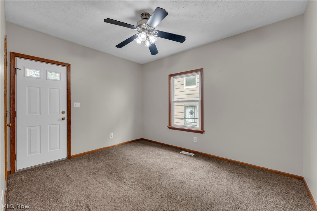1460 E 204th Street Euclid OH 44117