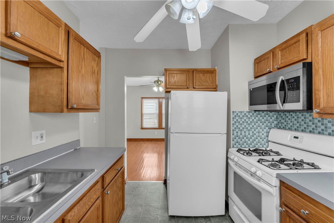 1460 E 204th Street Euclid OH 44117