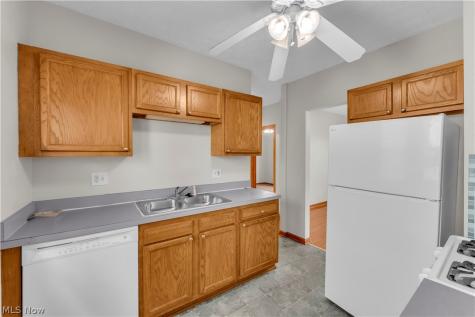 1460 E 204th Street Euclid OH 44117