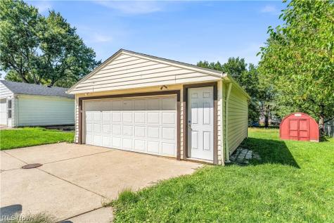 14665 Pease Road Maple Heights OH 44137