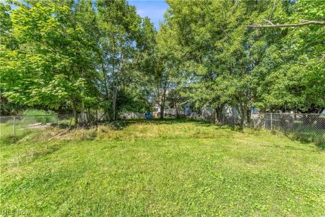 14665 Pease Road Maple Heights OH 44137