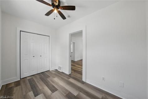 2471 Tremont Avenue Cleveland OH 44113