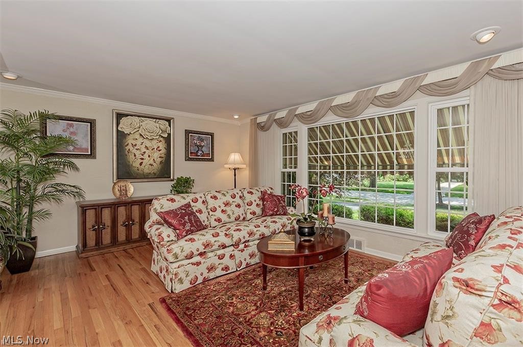 2415 Fenwick Road University Heights OH 44118