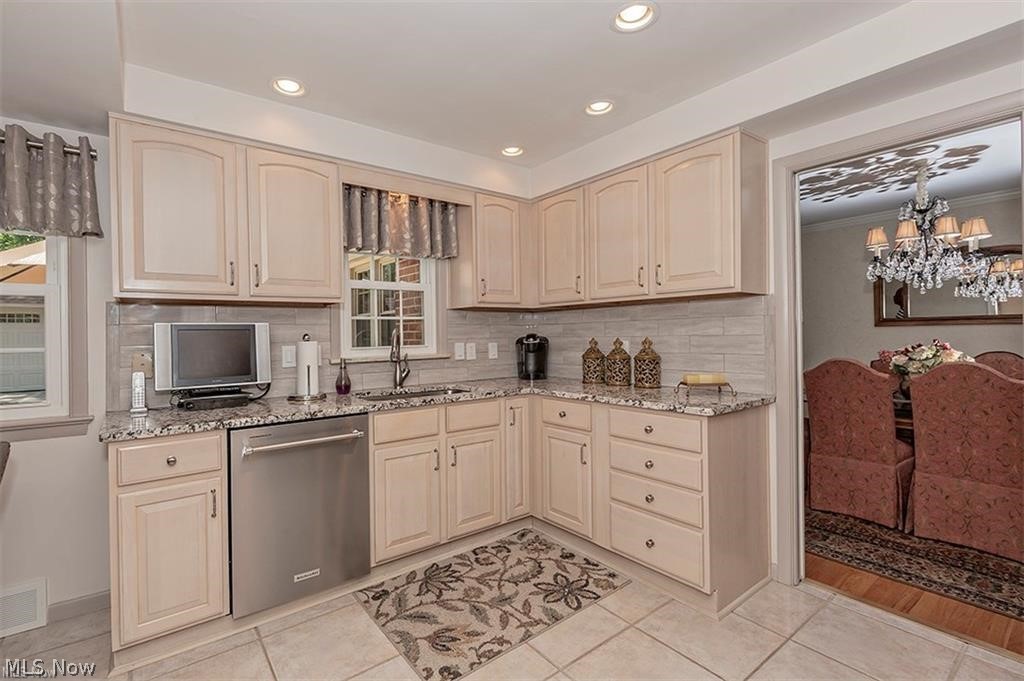 2415 Fenwick Road University Heights OH 44118