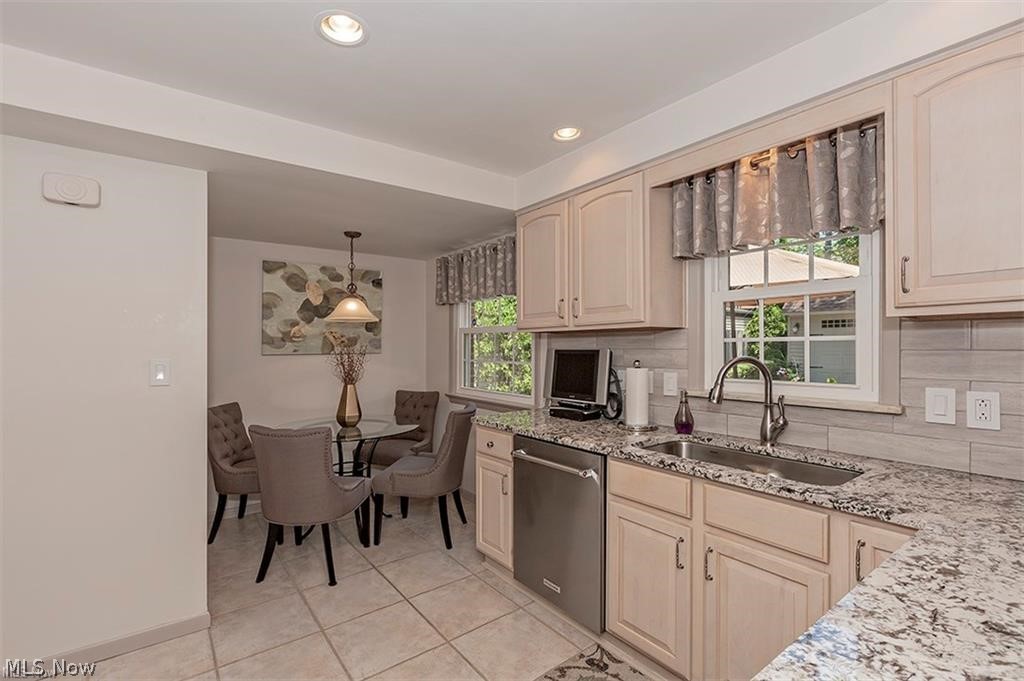 2415 Fenwick Road University Heights OH 44118