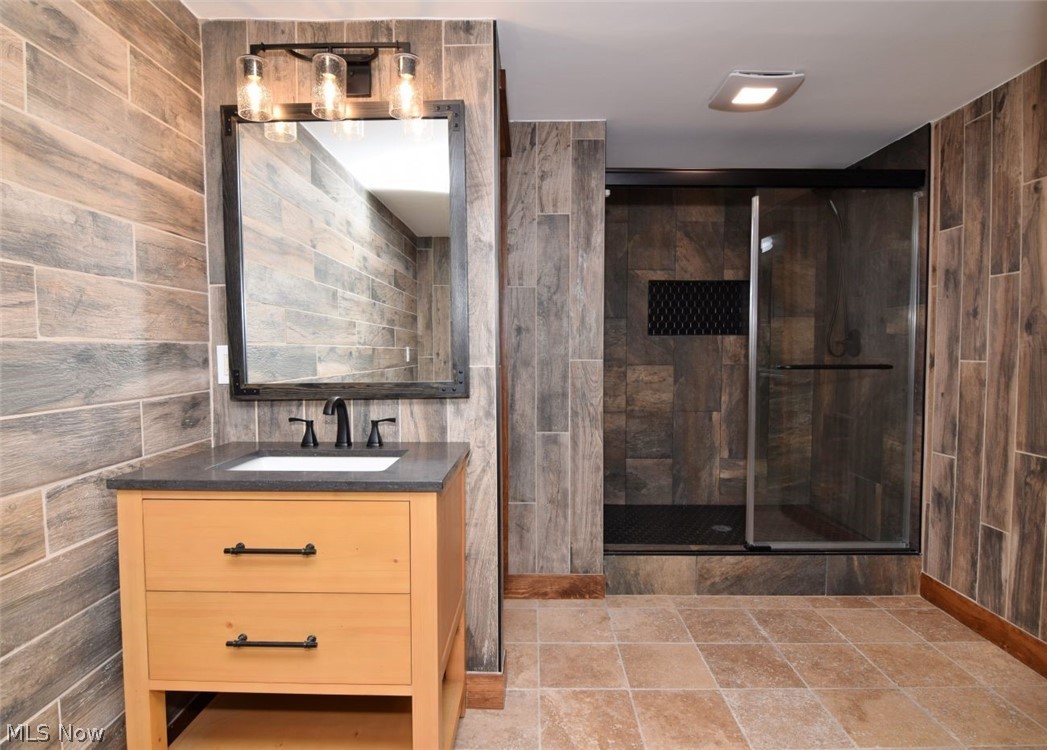 381 Hickory Hill Road Chagrin Falls OH 44022