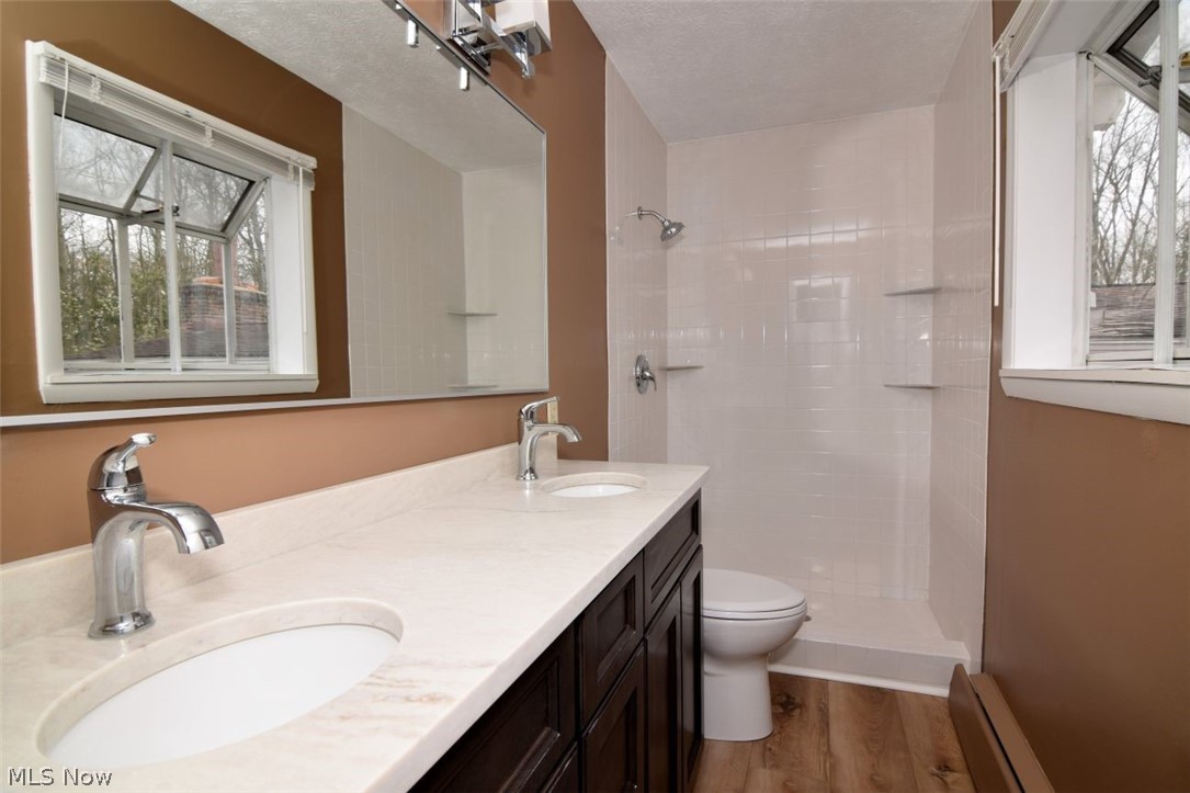 381 Hickory Hill Road Chagrin Falls OH 44022