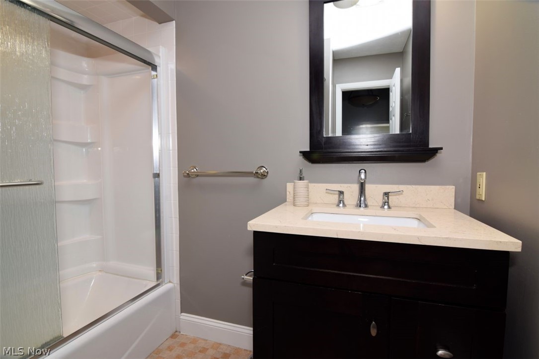 381 Hickory Hill Road Chagrin Falls OH 44022