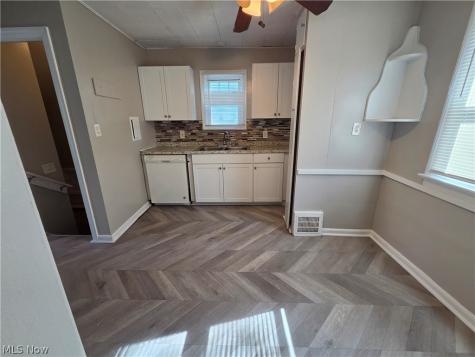 994 Yellowstone Avenue Cleveland Heights OH 44121
