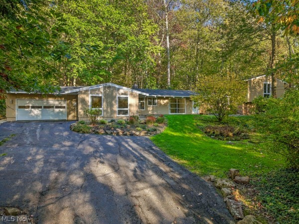 17079 Cats Den Road Chagrin Falls OH 44023