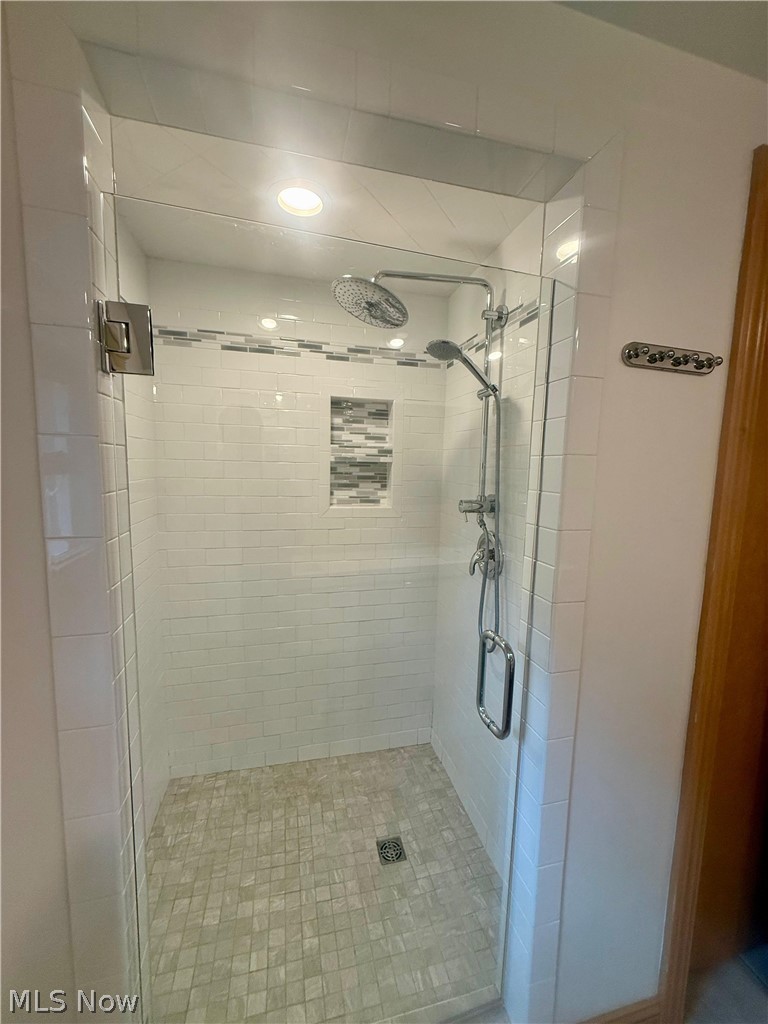 26201 Annesley Road Beachwood OH 44122