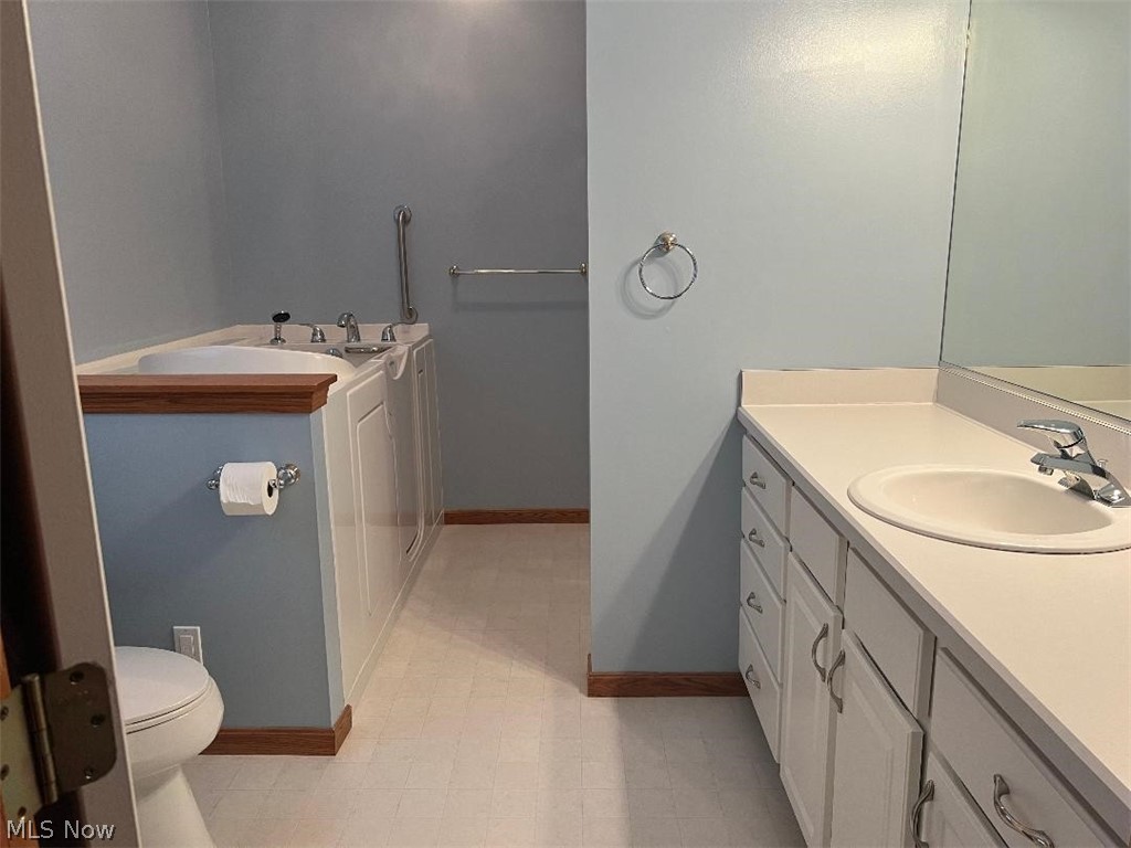 6456 S Rim Circle Valley City OH 44280
