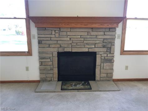 6456 S Rim Circle Valley City OH 44280