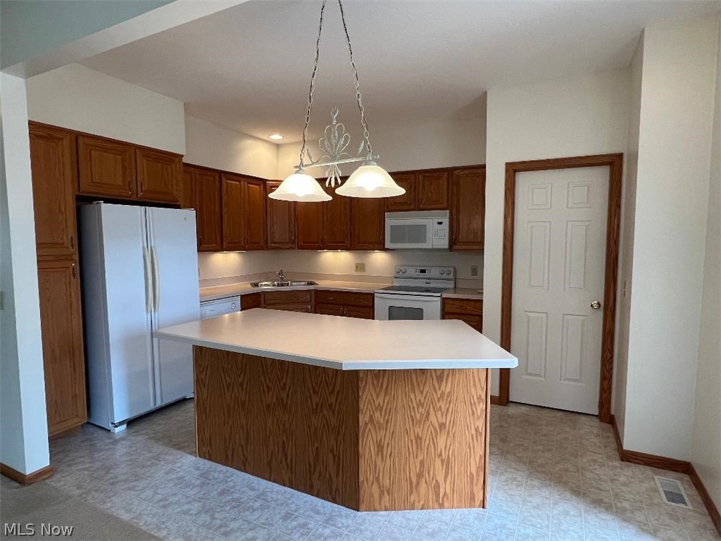 6456 S Rim Circle Valley City OH 44280