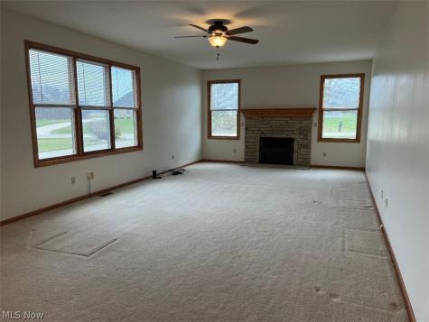 6456 S Rim Circle Valley City OH 44280