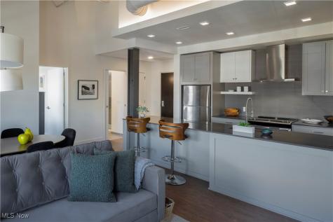 2048 Fulton Road Cleveland OH 44113