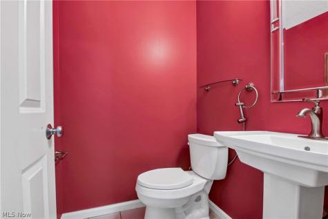 2708 Wyndgate Court Westlake OH 44145