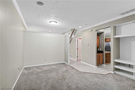 2708 Wyndgate Court Westlake OH 44145