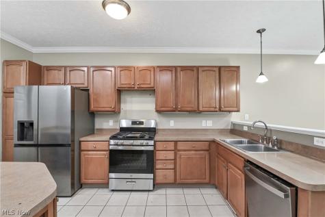 2708 Wyndgate Court Westlake OH 44145