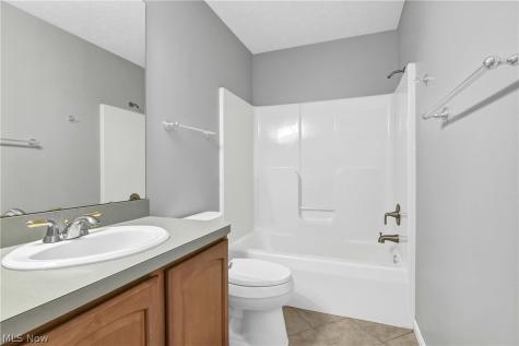 2708 Wyndgate Court Westlake OH 44145