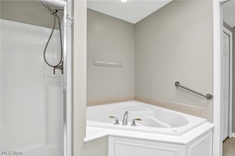 2708 Wyndgate Court Westlake OH 44145