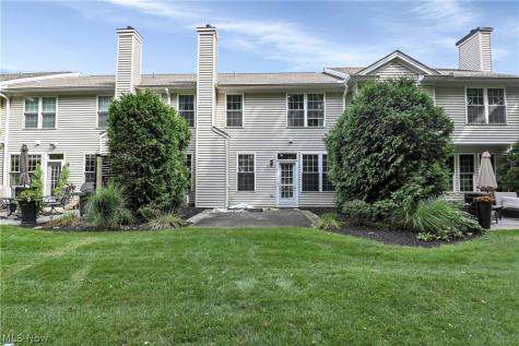 2708 Wyndgate Court Westlake OH 44145