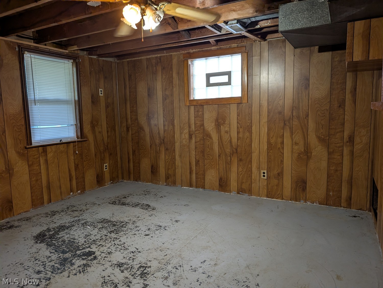 2736 Perry Drive SW Canton OH 44706