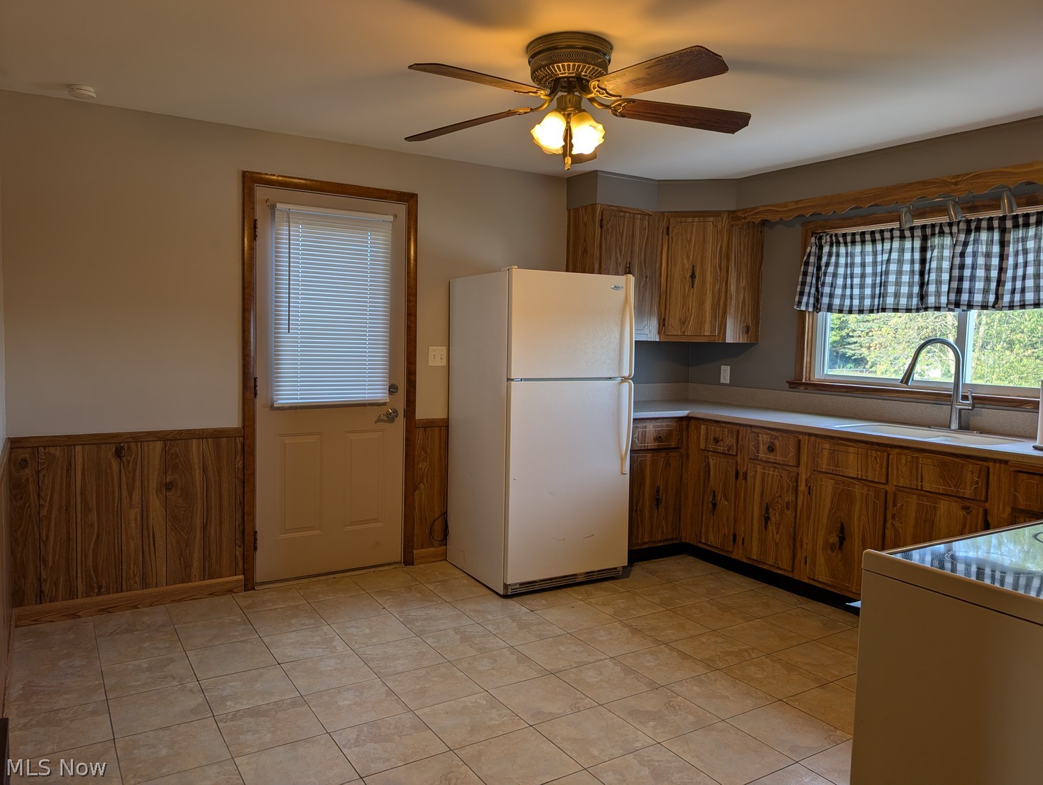 2736 Perry Drive SW Canton OH 44706