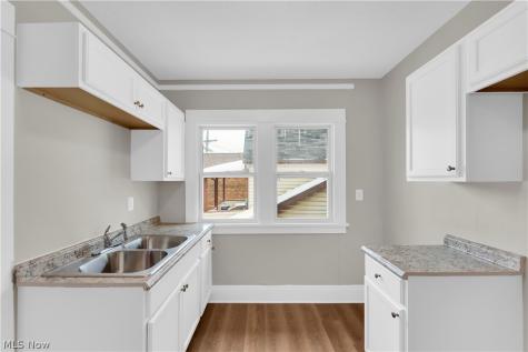 9409 Denison Avenue Cleveland OH 44102
