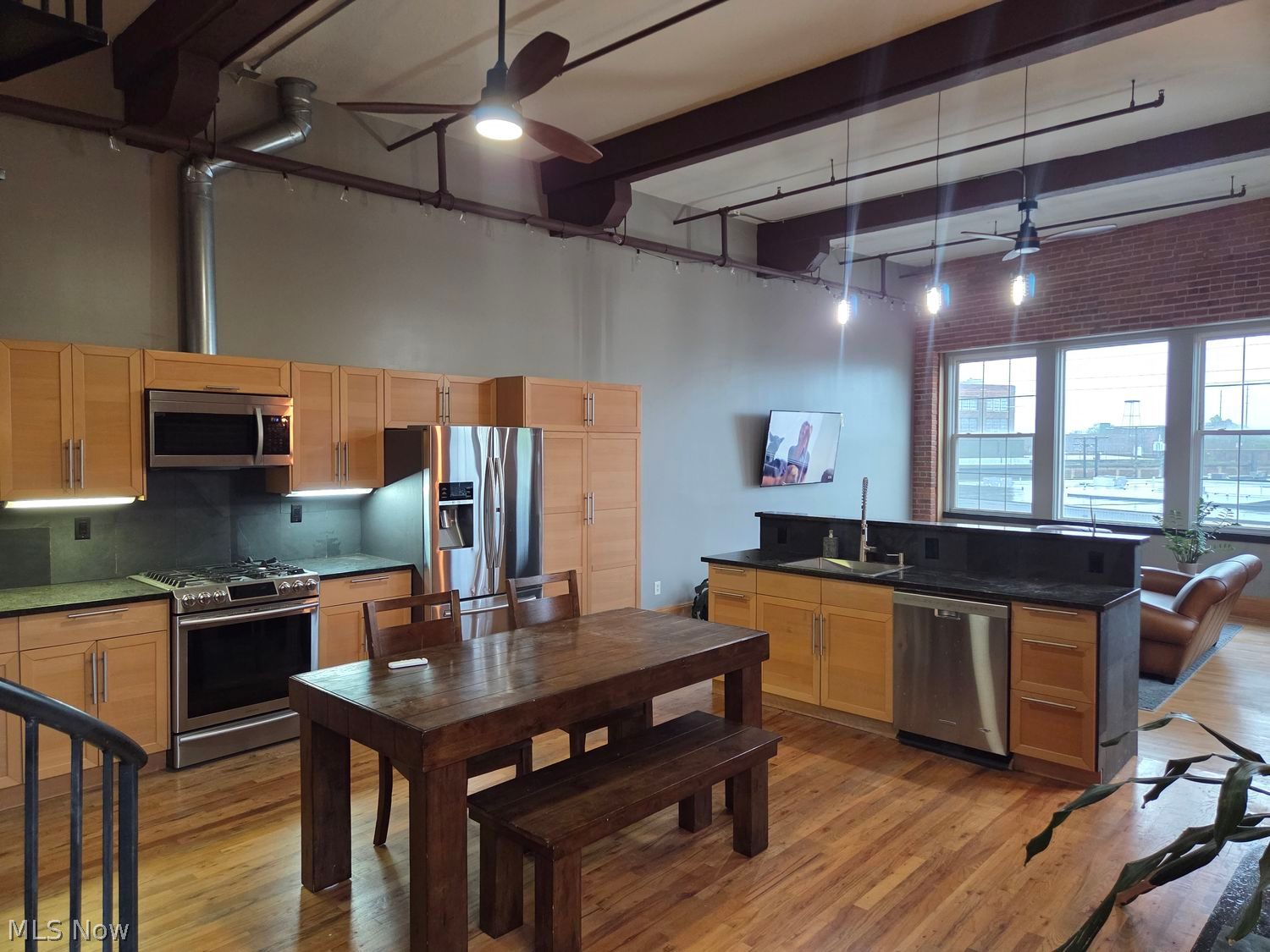 1667 E 40th Street Cleveland OH 44103