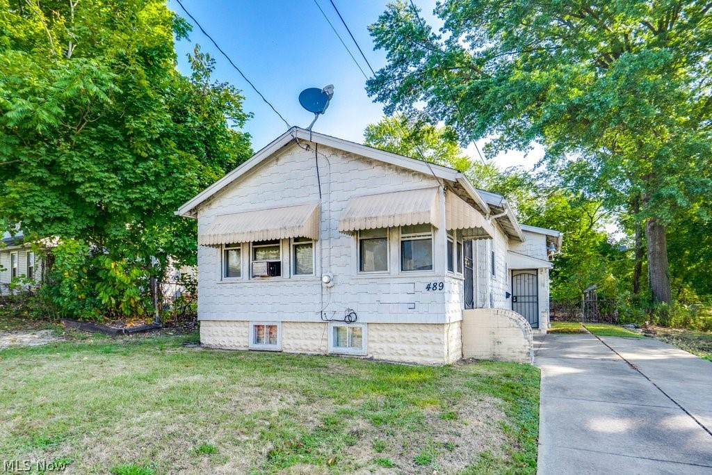 489 Allyn Street Akron OH 44304