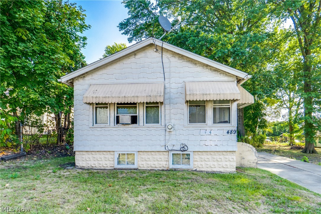 489 Allyn Street Akron OH 44304