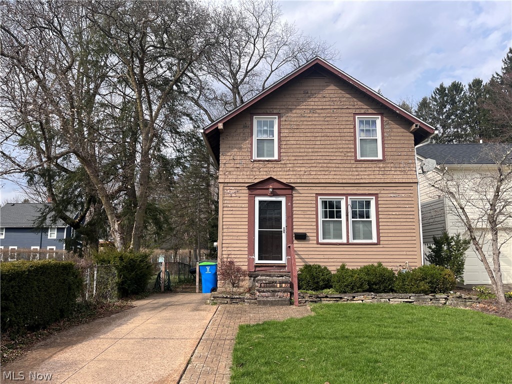 15 South Street Chagrin Falls OH 44022