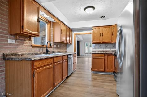 3863 Wiltshire Road North Royalton OH 44133