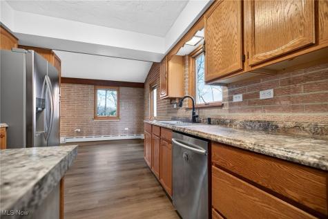 3863 Wiltshire Road North Royalton OH 44133