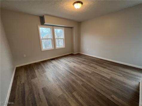 3633 Tullamore Road University Heights OH 44118