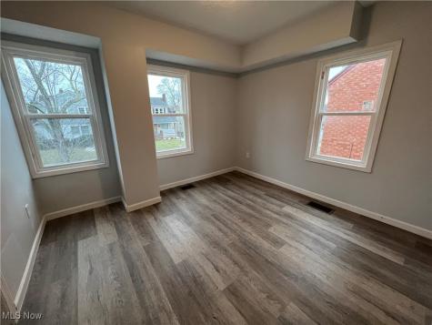 3633 Tullamore Road University Heights OH 44118