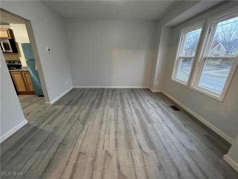 3633 Tullamore Road University Heights OH 44118