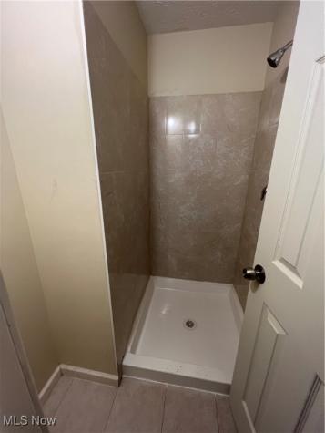 3633 Tullamore Road University Heights OH 44118