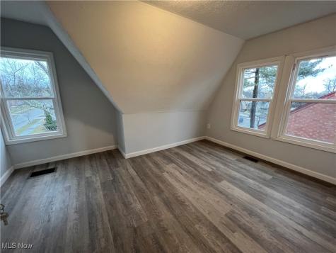 3633 Tullamore Road University Heights OH 44118