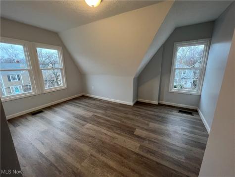 3633 Tullamore Road University Heights OH 44118