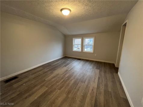 3633 Tullamore Road University Heights OH 44118