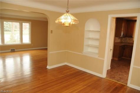 1158 Castleton Road Cleveland Heights OH 44121