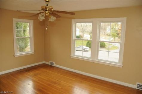 1158 Castleton Road Cleveland Heights OH 44121