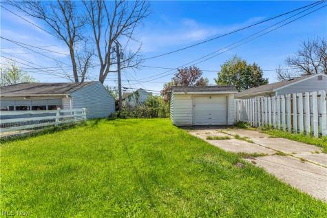 12808 Havana Road Garfield Heights OH 44125
