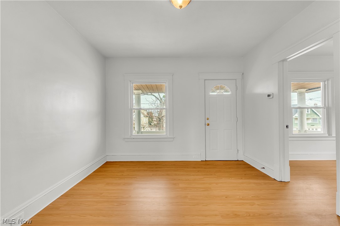 8906 Jeffries Avenue Cleveland OH 44105